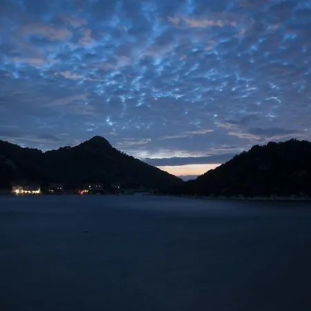 Hropic 公寓 Lastovo